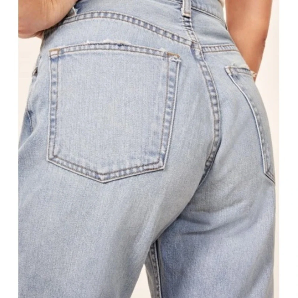NWT Reformation Dawson Relaxed Jean Skye Destroyed Light Wash Denim Jeans 25